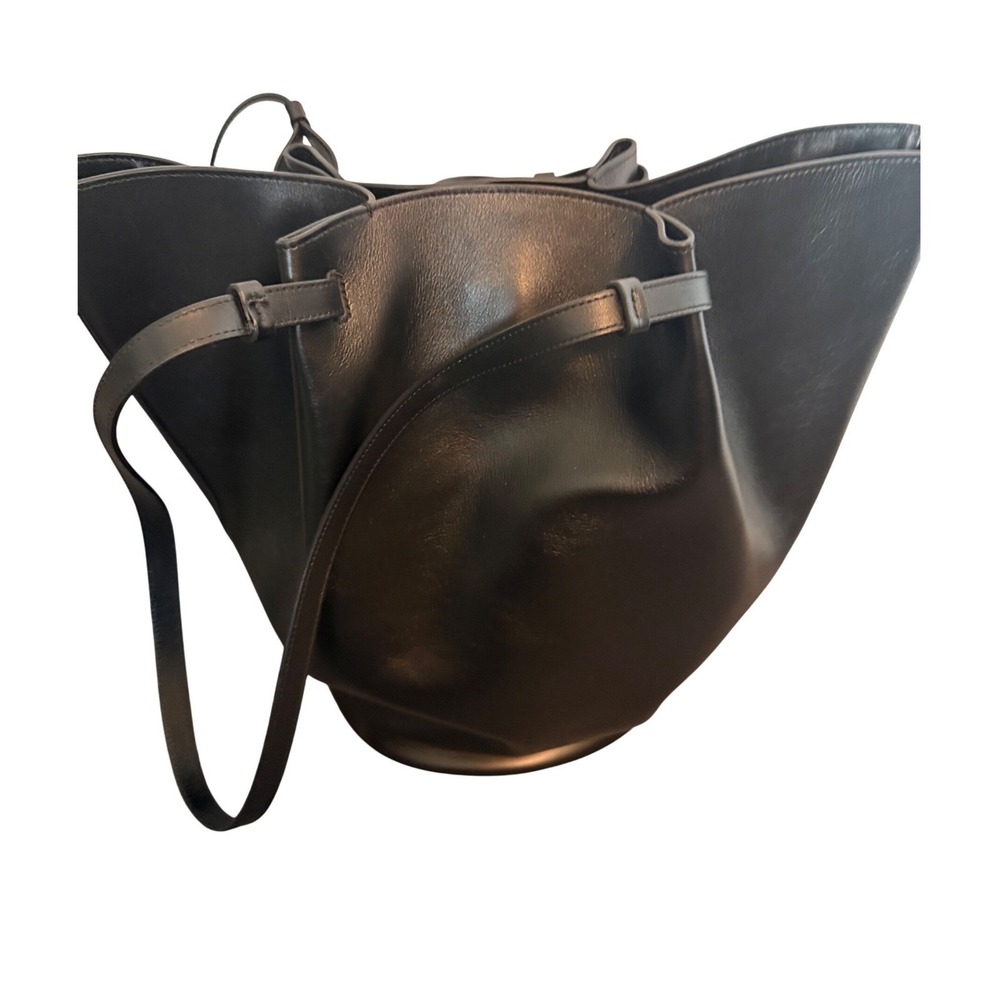 LOULOU STUDIO black leather tote - Picture 5 of 10